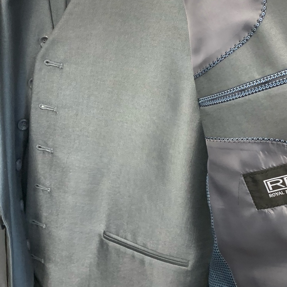 Men’s Suit 44 Regular